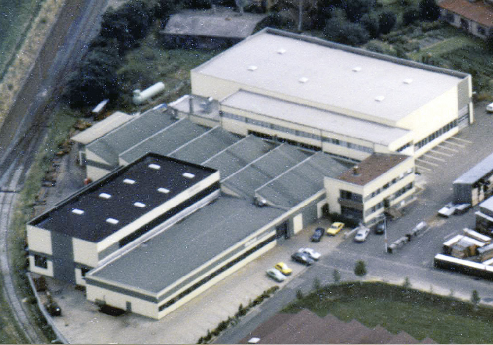 1986: Eine zusätzliche neue Montagehalle